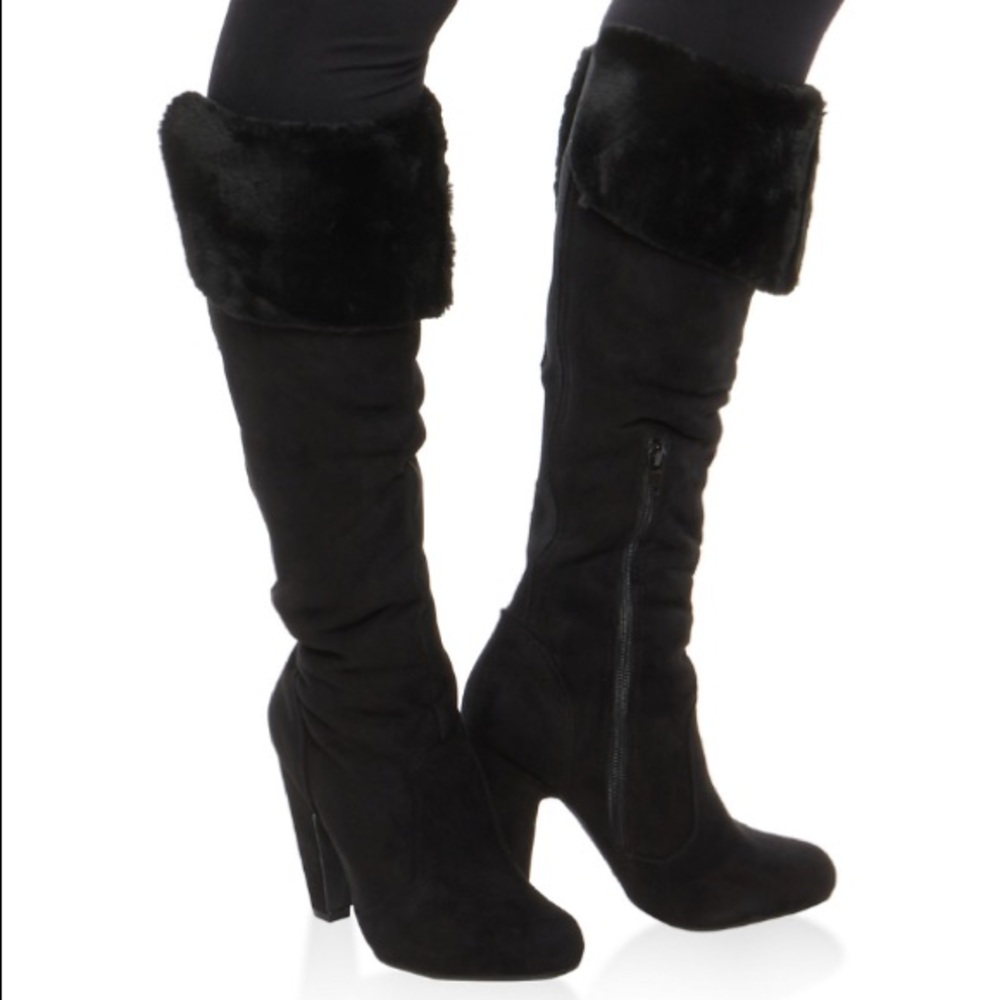 ❣️BRAND NEW❣️Black heeled fur suede boots